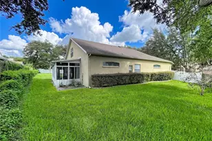1124 Split Silk St, Valrico, FL 33594 - Photo 6
