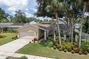 3303 El Amador Ct, Tampa, FL 33614 - Photo 2