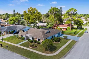 16207 Tree Line Dr, Hudson, FL 34667 - Photo 2