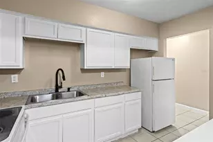 8923 N 40th St, Tampa, FL 33604 - Photo 6