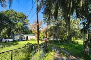 3609 Maxwell Rd, Plant City, FL 33566 - Photo 4