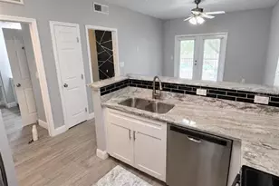 1810 E Palm Ave, Tampa, FL 33605 - Photo 6