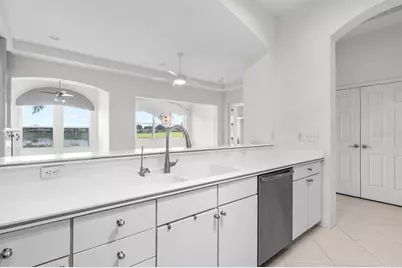 1015 Chelsea Greens Court #40, Sun City Center, FL 33573 - Photo 16
