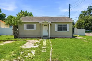 701 59th St S, Gulfport, FL 33707 - Photo 1