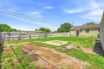 701 59th Street S, Gulfport, FL 33707 - Photo 22