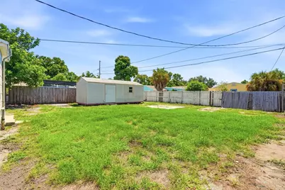 701 59th Street S, Gulfport, FL 33707 - Photo 18