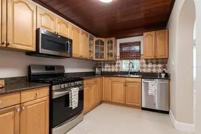 311 N Gomez Avenue, Tampa, FL 33609 - Photo 18
