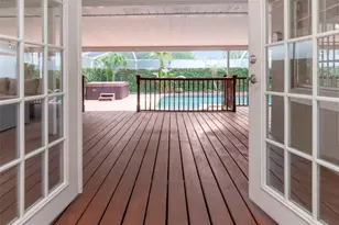 311 N Gomez Ave, Tampa, FL 33609 - Photo 32