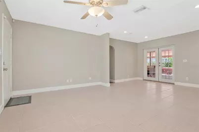 311 N Gomez Avenue, Tampa, FL 33609 - Photo 8