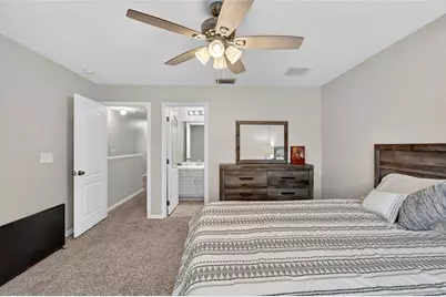 2052 Greenwood Valley Drive, Plant City, FL 33563 - Photo 30
