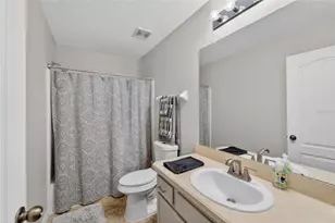 2052 Greenwood Valley Dr, Plant City, FL 33563 - Photo 26