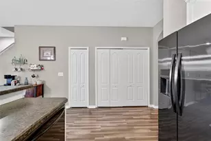 2052 Greenwood Valley Dr, Plant City, FL 33563 - Photo 16