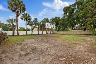 8730 N Calder Pl, Tampa, FL 33604 - Photo 26