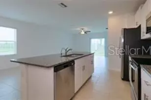 11142 Radiant Shore Loop, San Antonio, FL 33576 - Photo 8