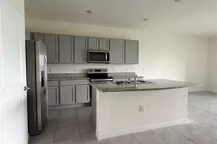 34260 Redwood Dawn Ln, Wesley Chapel, FL 33543 - Photo 10