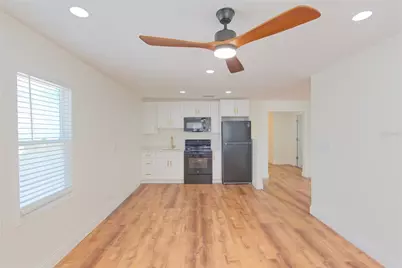 1200 40th Street S, Saint Petersburg, FL 33711 - Photo 6