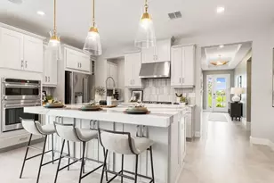 12751 Dockyard Trl, Palmetto, FL 34221 - Photo 2