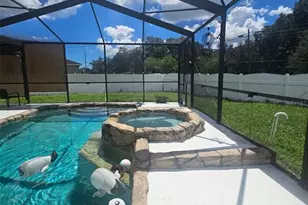 11731 Mango Cross Ct, Seffner, FL 33584 - Photo 8