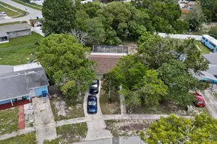 4552 Cynthia Ln, Spring Hill, FL 34606 - Photo 2