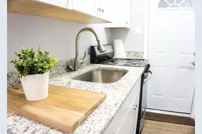 700 1st Street N #4, Saint Petersburg, FL 33701 - Photo 4