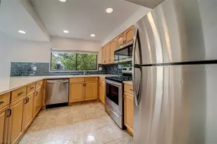 9209 Seminole Blvd, Seminole, FL 33772 - Photo 16