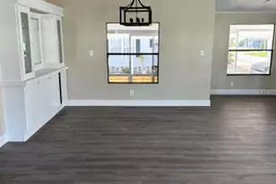 39638 Sunvalley Dr, Zephyrhills, FL 33542 - Photo 8