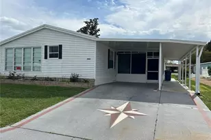 39638 Sunvalley Dr, Zephyrhills, FL 33542 - Photo 2
