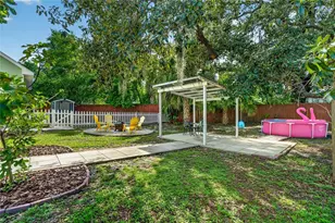 207 N Levis Ave, Tarpon Springs, FL 34689 - Photo 10