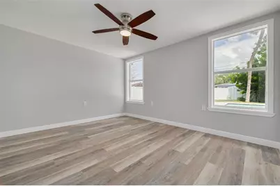 4227 Harrisburg Street NE, Saint Petersburg, FL 33703 - Photo 14