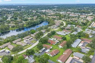 2502 Royal Pines Cir, Clearwater, FL 33763 - Photo 34