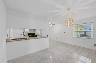 9810 N 54th St, Temple Terrace, FL 33617 - Photo 14