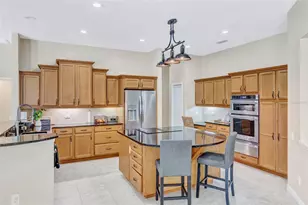 23302 Gracewood Cir, Land O Lakes, FL 34639 - Photo 10