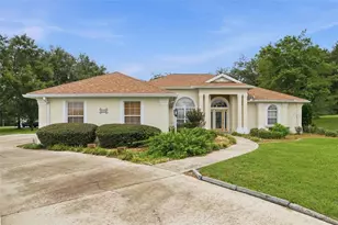 926 E Triple Crown Loop, Hernando, FL 34442 - Photo 1