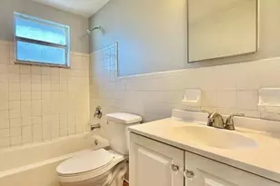 9406 Eastfield Rd, Thonotosassa, FL 33592 - Photo 8