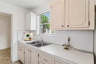 5530 N 80th St, Saint Petersburg, FL 33709 - Photo 12