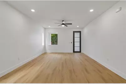 2907 N 21st Street, Tampa, FL 33605 - Photo 4