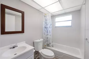 201 Kings Blvd, Sun City Center, FL 33573 - Photo 8