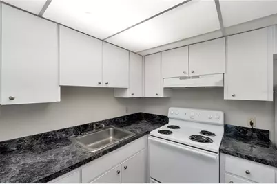 201 Kings Boulevard #5, Sun City Center, FL 33573 - Photo 4