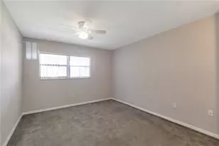 201 Kings Blvd, Sun City Center, FL 33573 - Photo 12