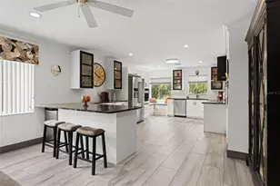 105 Adalia Ave, Tampa, FL 33606 - Photo 4