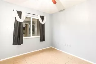 4802 Ridge Point Dr, Tampa, FL 33624 - Photo 18