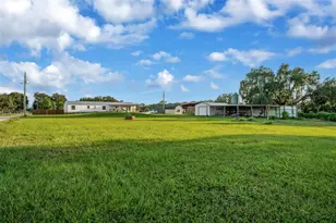 3858 E Knights Griffin Rd, Plant City, FL 33565 - Photo 26