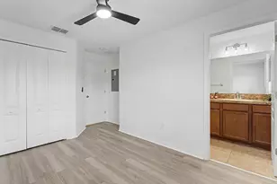 8518 Gablebend Way, Tampa, FL 33647 - Photo 16