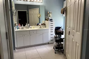 348 Fountainview Cir, Oldsmar, FL 34677 - Photo 16