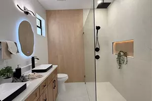 8208 N Elmer St, Tampa, FL 33604 - Photo 18
