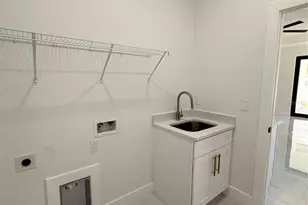 8208 N Elmer St, Tampa, FL 33604 - Photo 22