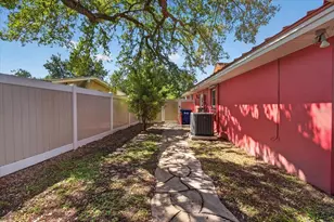 13497 Oval Dr E, Largo, FL 33774 - Photo 76