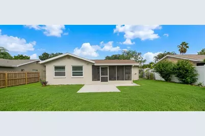 1633 St Catherine Drive E, Dunedin, FL 34698 - Photo 4