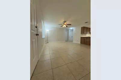 7746 62nd Street N #B, Pinellas Park, FL 33781 - Photo 14
