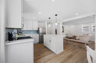 2547 Kingston St S, Saint Petersburg, FL 33711 - Photo 10